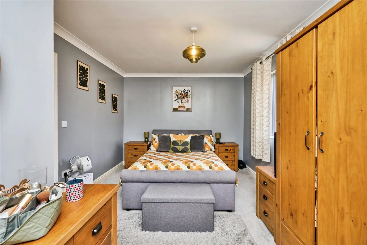 Glamis Gardens, East Cowes, PO32, photo 12