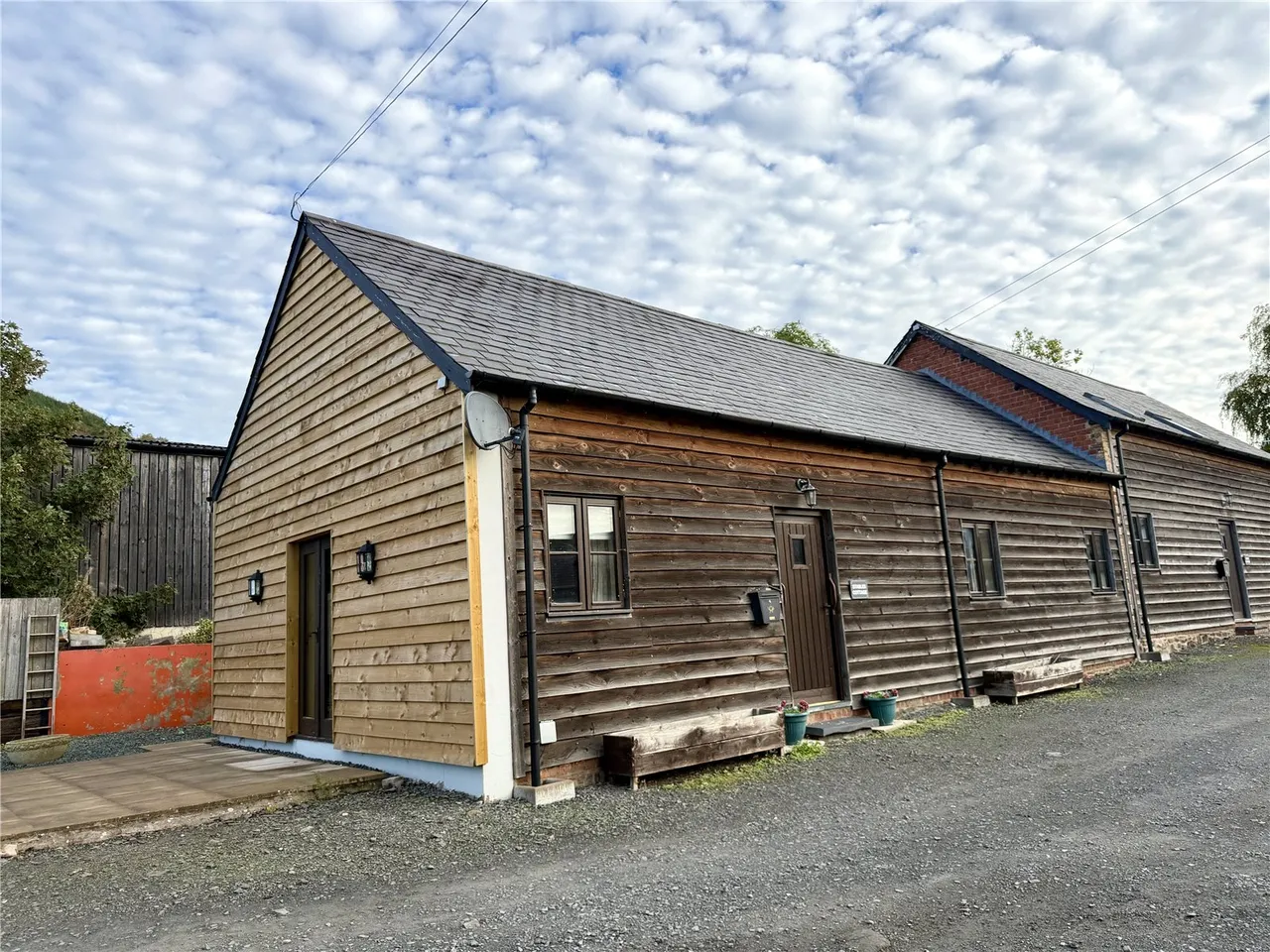 2 bed house to rent, Stable Cottage, Llanwnog
