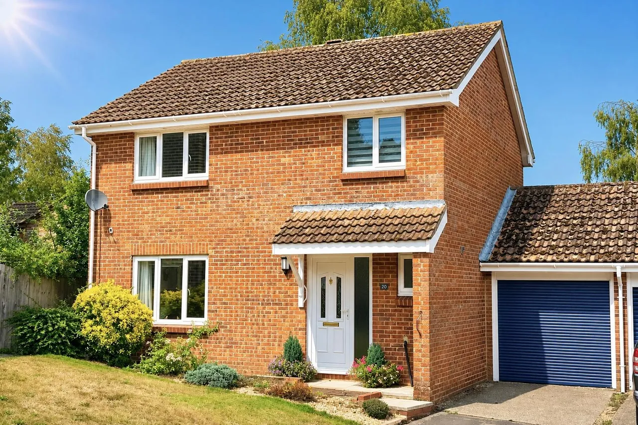 4 bed property for sale, Pealsham Gardens, Fordingbridge, SP6