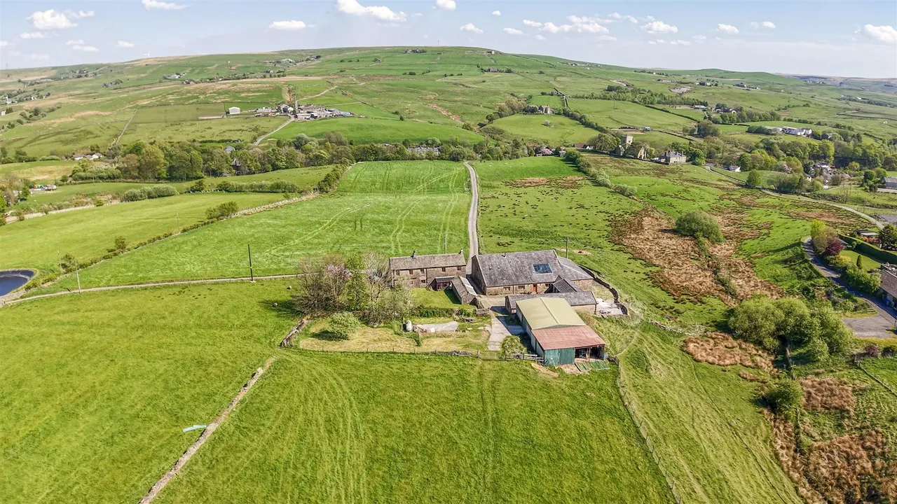 Middle Bank Top Farm, Lumb, photo 7