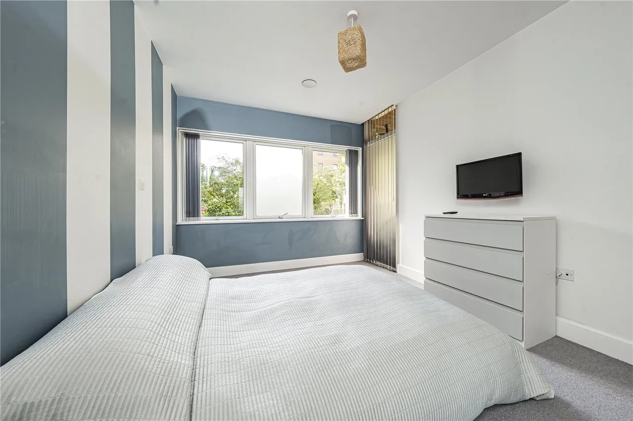 Frazer Nash Close, Isleworth, TW7, photo 8