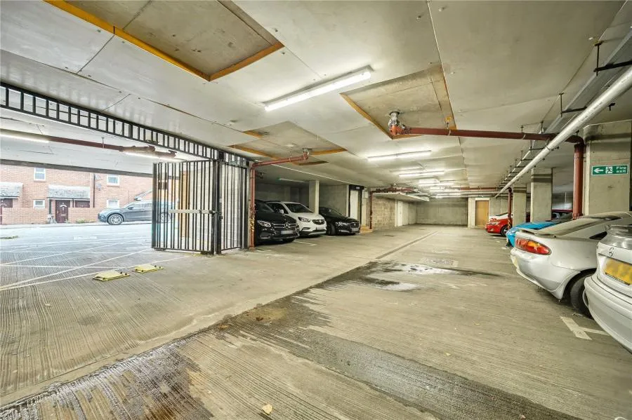 Stoke Road, Slough, SL2, photo 6