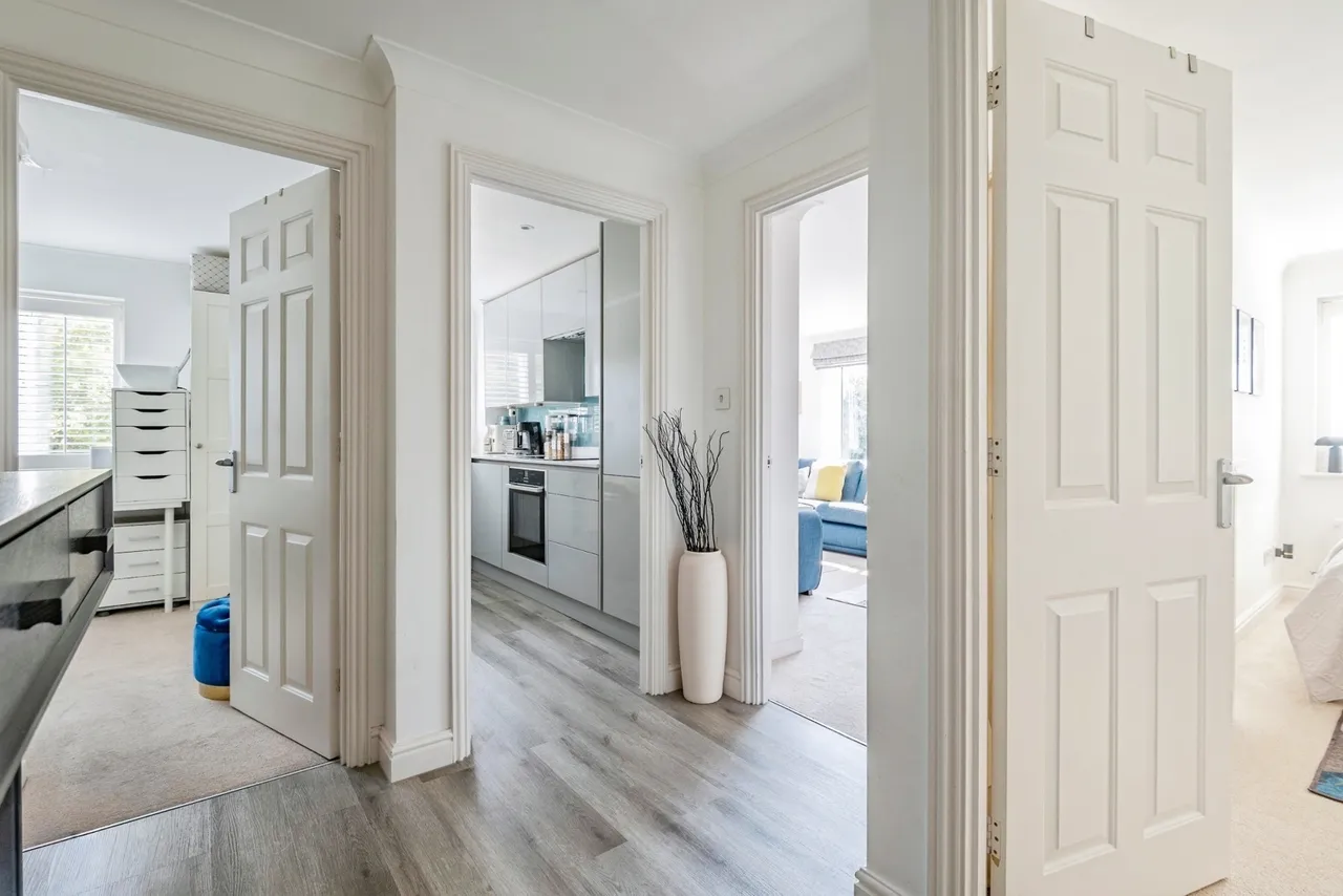 Cheam Common Road, Worcester Park, KT4, photo 11