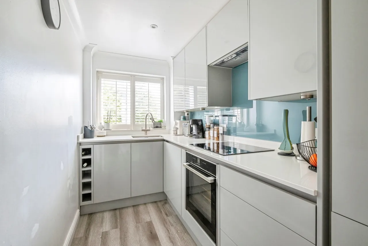 Cheam Common Road, Worcester Park, KT4, photo 4