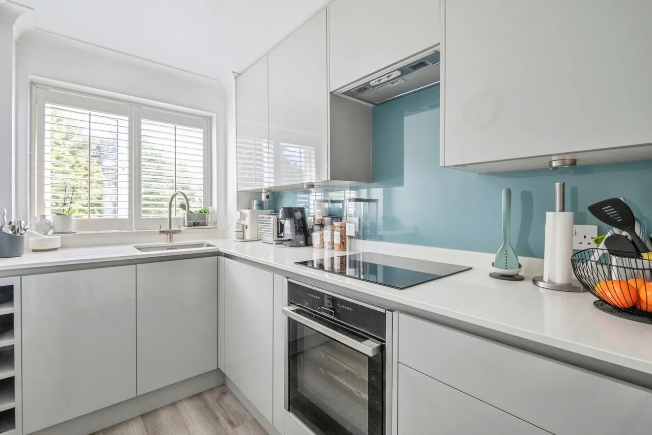 Cheam Common Road, Worcester Park, KT4, photo 12