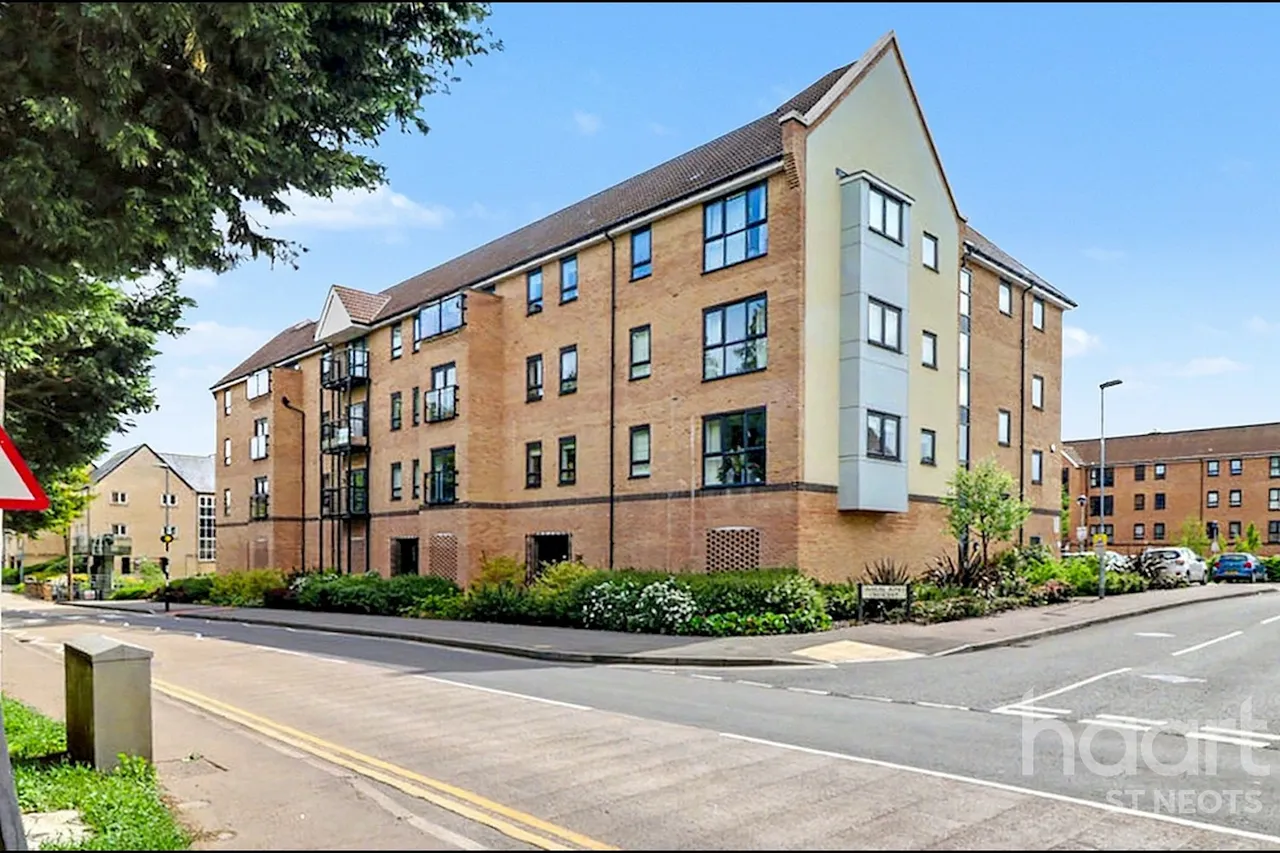 1 bed flat for sale, Marbled White Court, St Neots, PE19