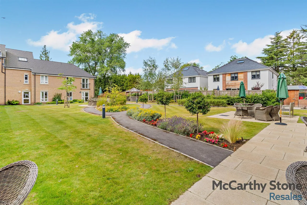 Wetherby Road, Harrogate, HG2, photo 2