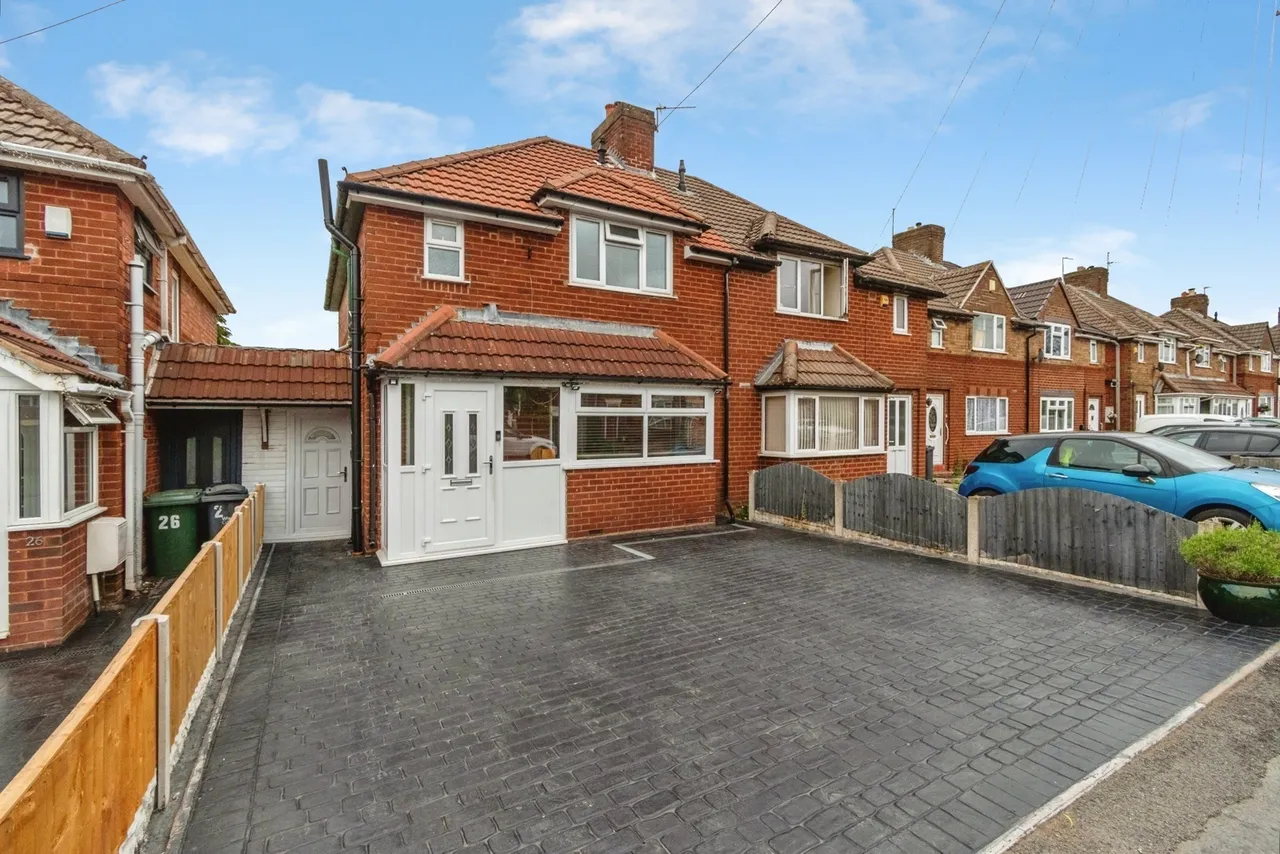 3 bed house for sale, Yew Tree Road, Walsall, WS4