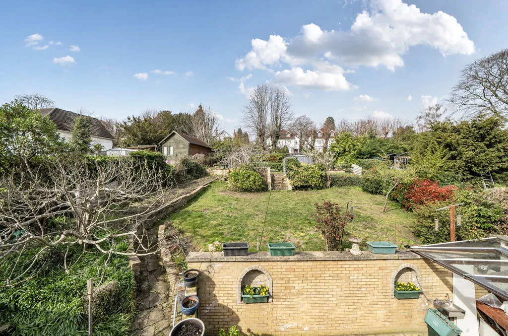 Brighton Road, Purley CR8 3AD, photo 17