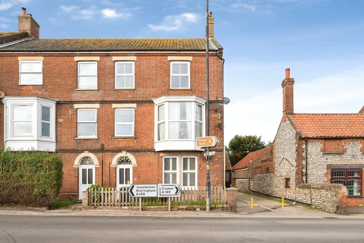 1 bed flat for sale — High Street, East Runton, Cromer