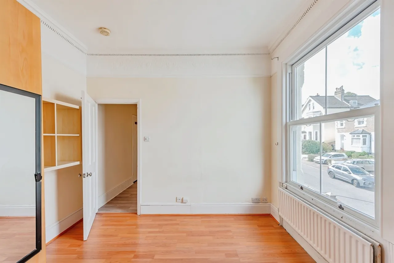 Ridgeway Road, Redhill, photo 9