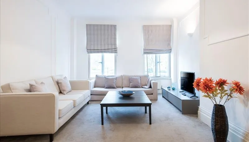 5 bed property to rent, Park Road, London, NW8