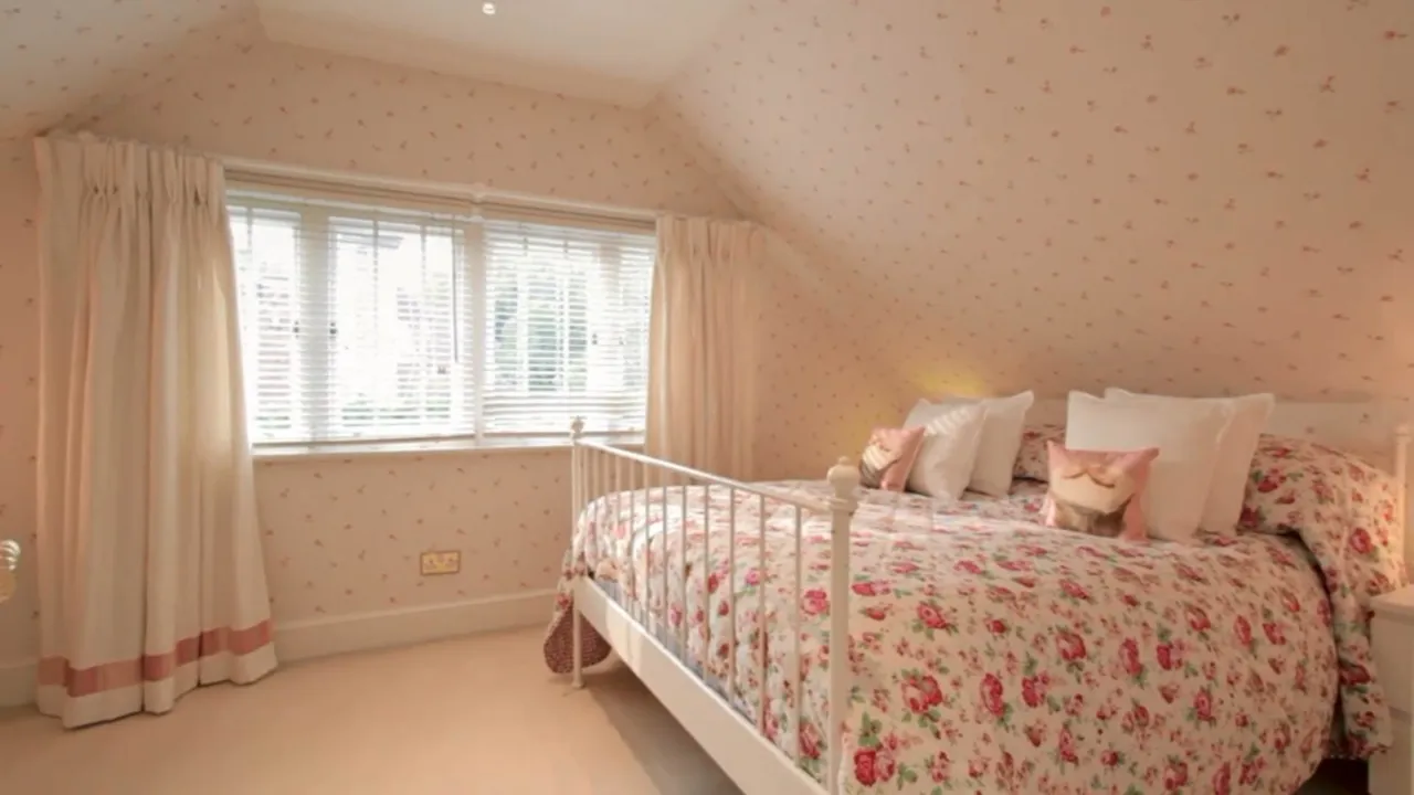London, NW3, photo 16