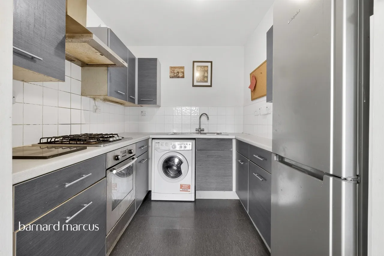 Sanderstead Road, South Croydon, photo 3