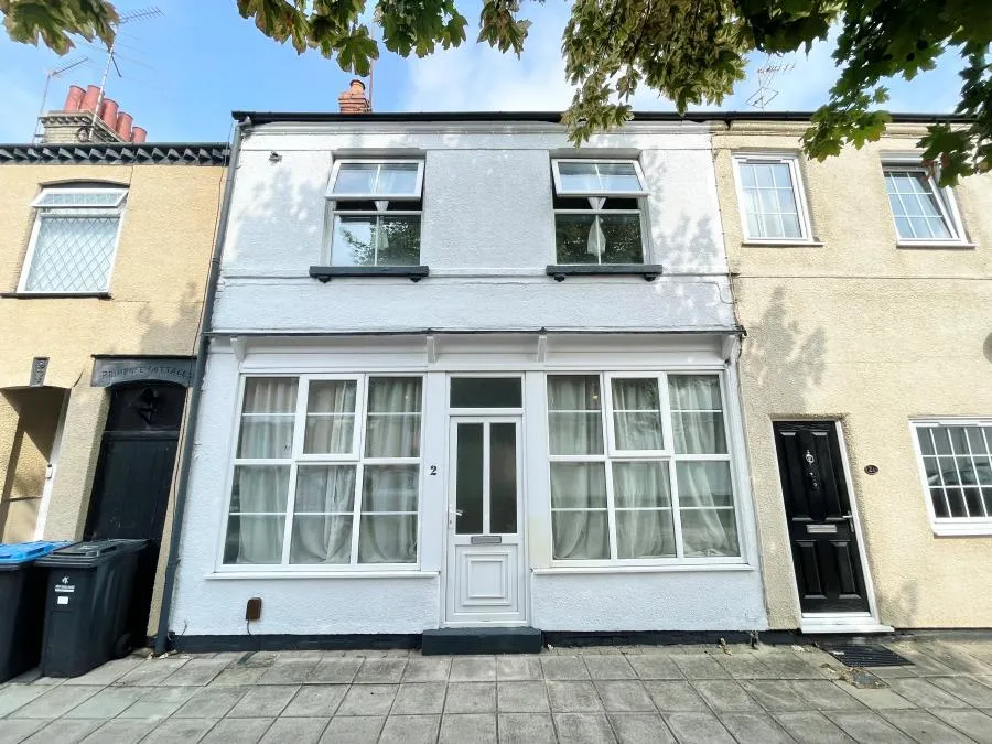 3 bed house to rent, St. Giles Street, New Bradwell, MK13
