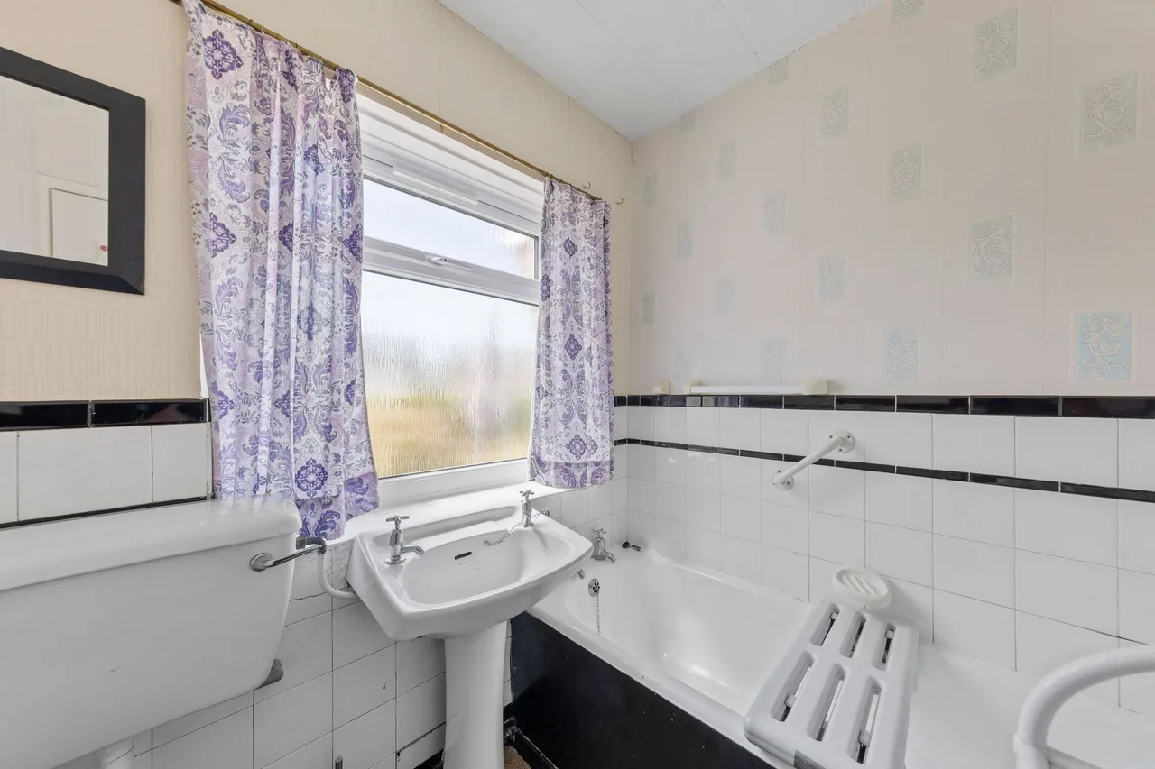 Sandfield Crescent, Glazebury, Warrington, WA3 5NF, photo 12