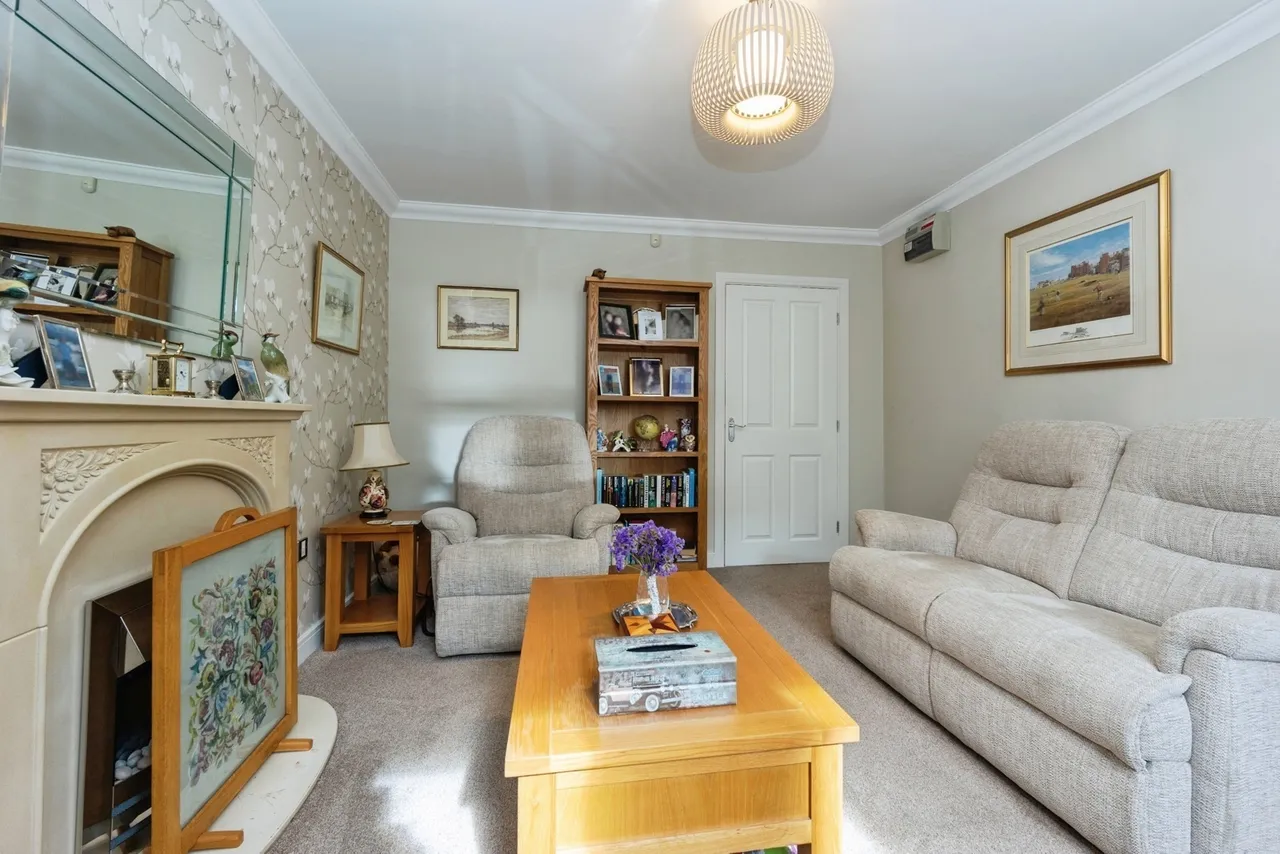 Calico Crescent, Stalybridge, SK15, photo 6