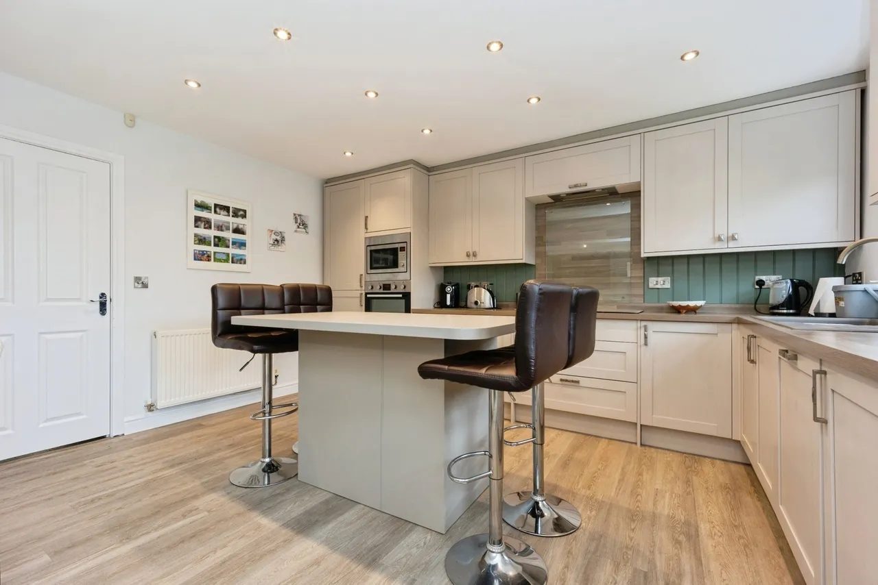 Calico Crescent, Stalybridge, SK15, photo 9