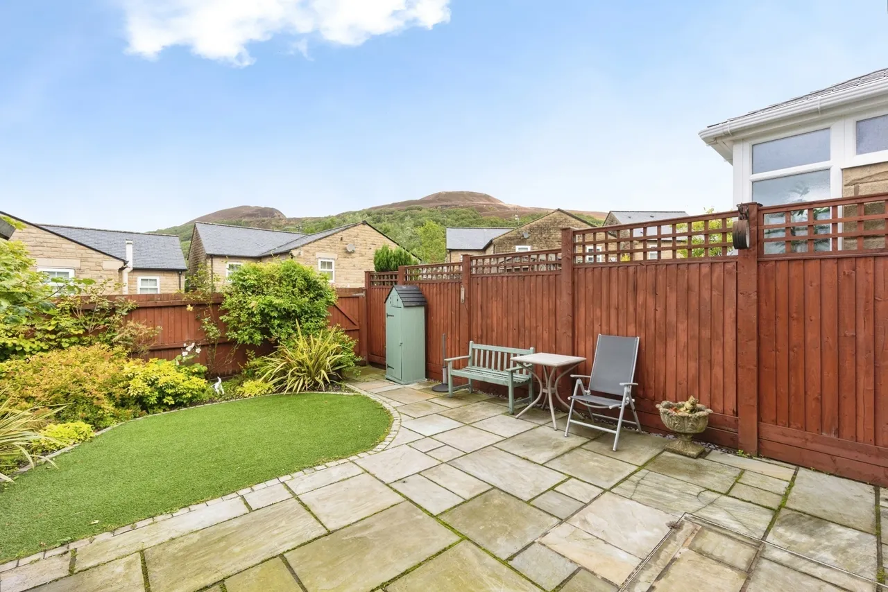 Calico Crescent, Stalybridge, SK15, photo 22