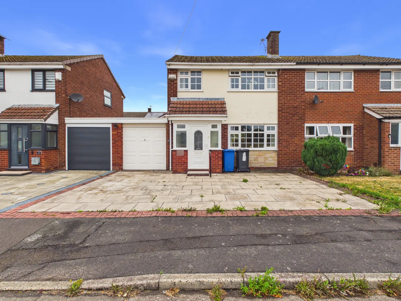 3 bed house for sale, Burns Grove, Orford, WA2