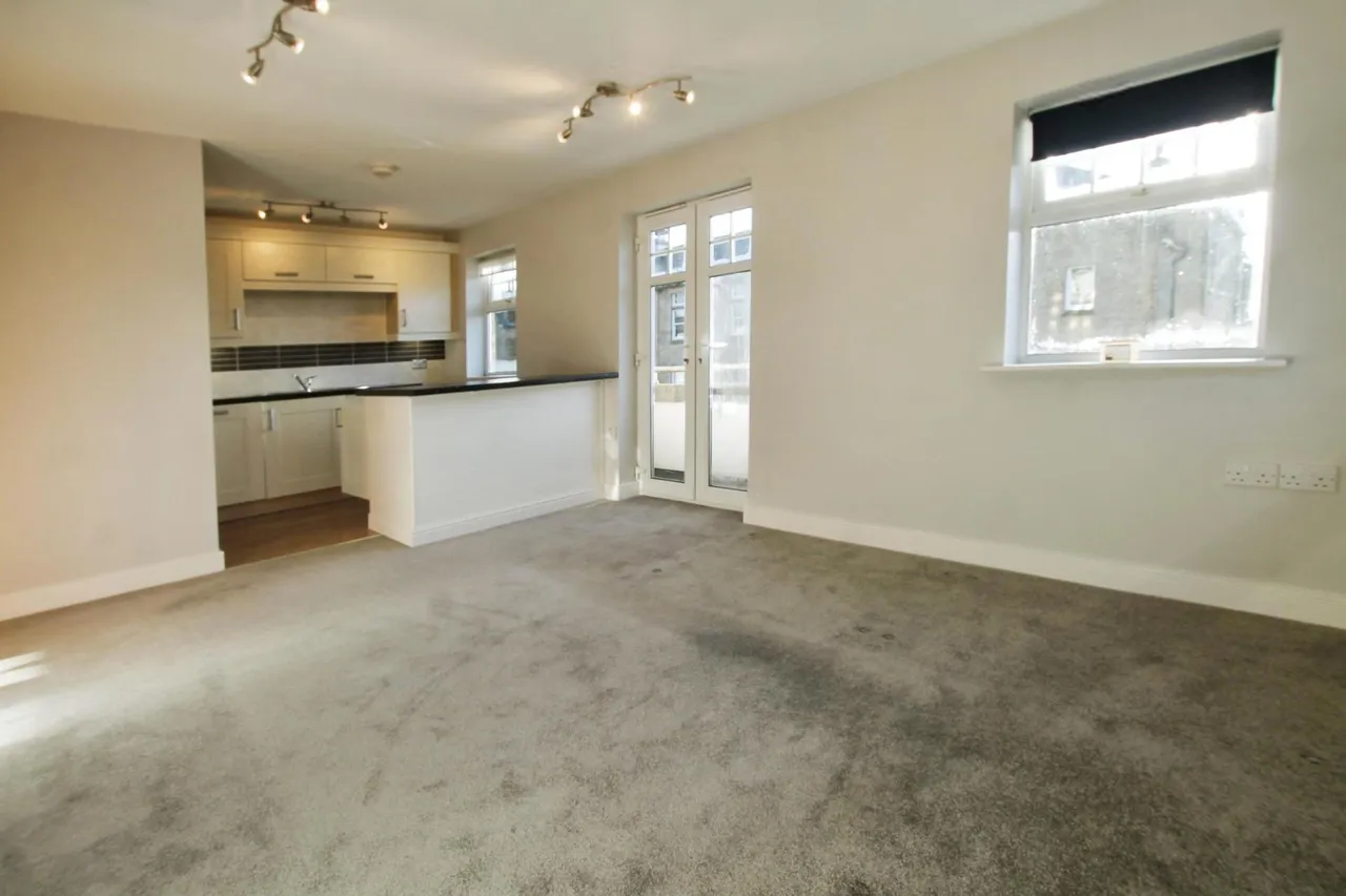 High Royds Drive, Menston, LS29, photo 4