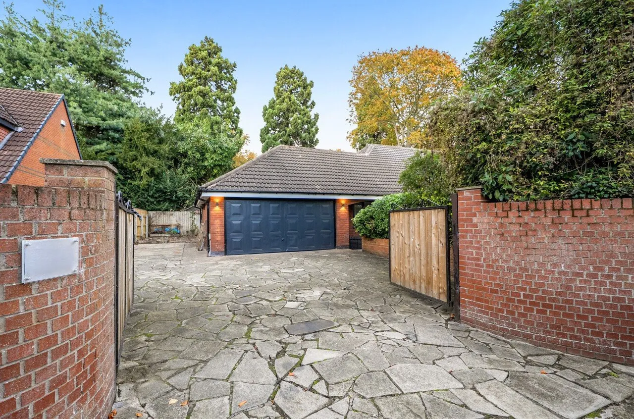 Cliff Top Lane, Hessle, HU13, photo 20