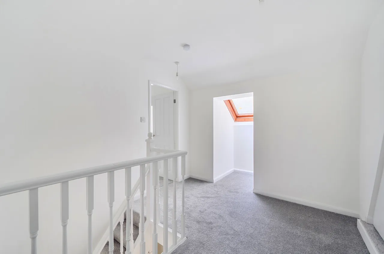 Cliff Top Lane, Hessle, HU13, photo 18