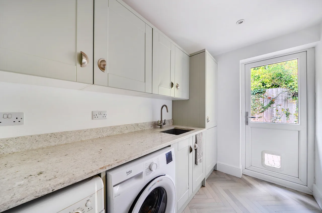 Cliff Top Lane, Hessle, HU13, photo 8