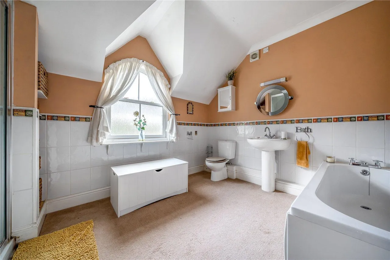 Camden Road, Brecon, photo 22