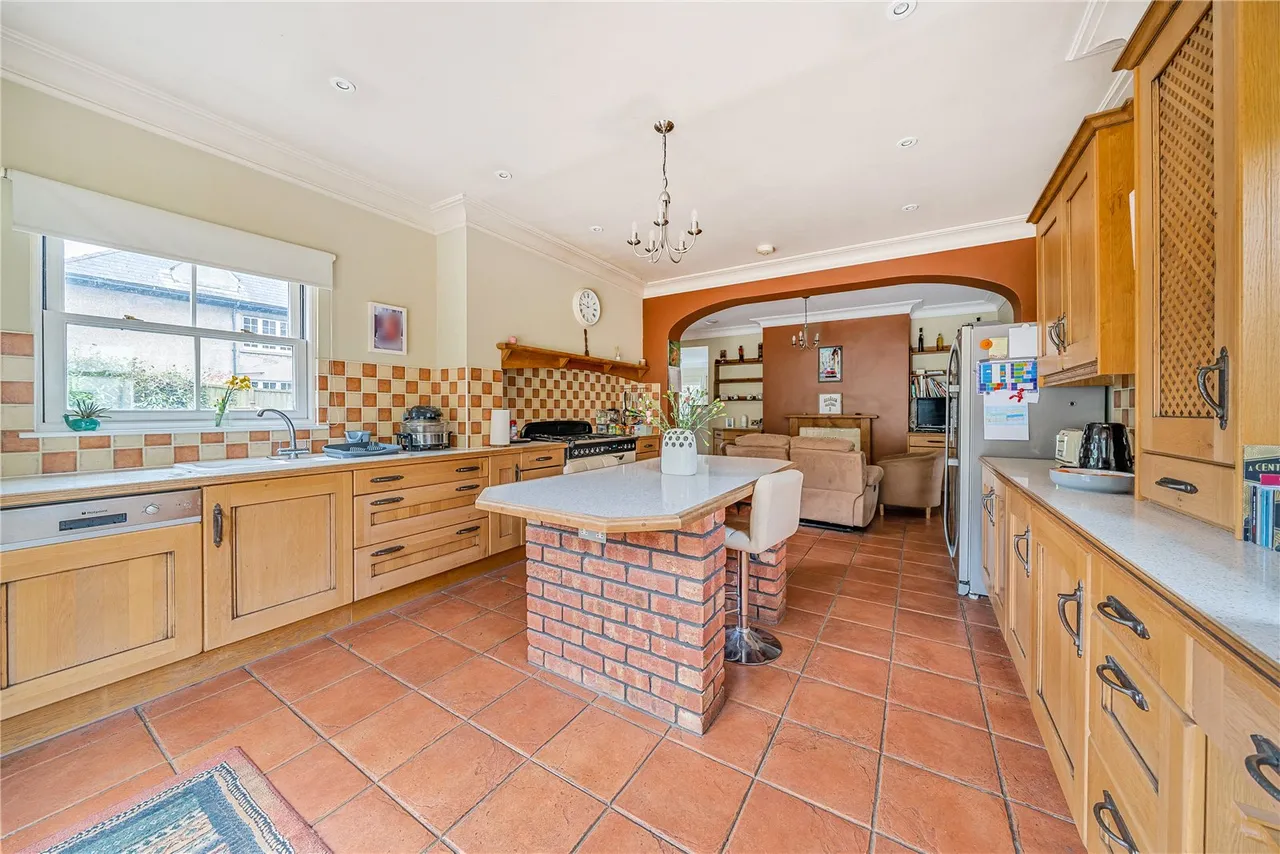 Camden Road, Brecon, photo 9