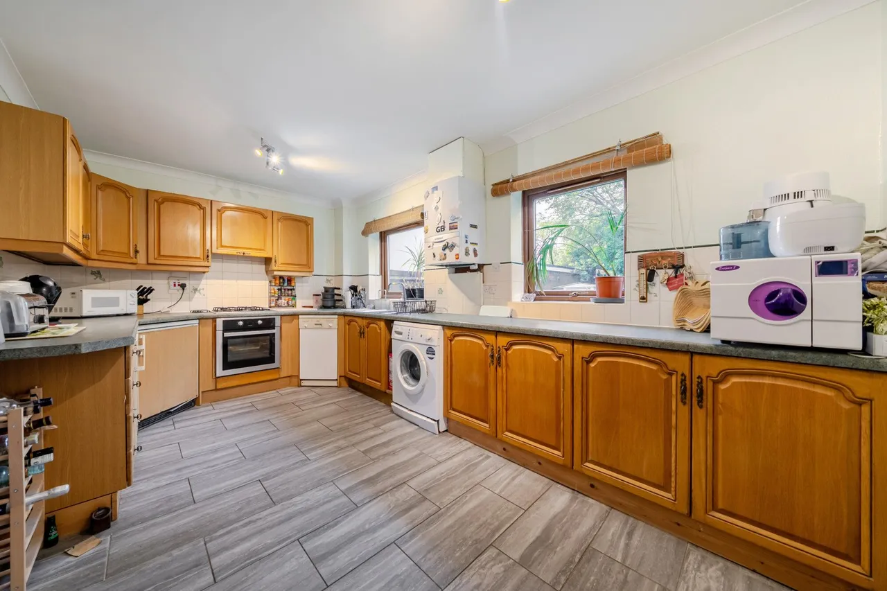 Queenswood Road, DA15, photo 2