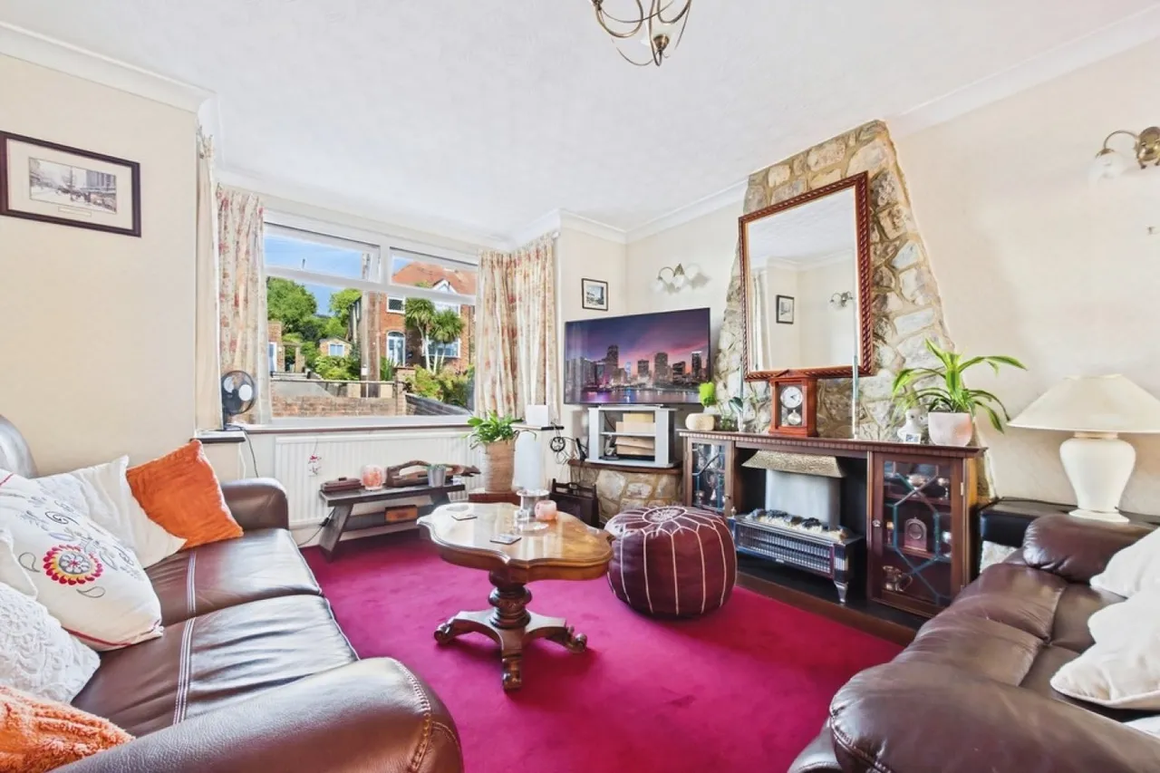Downs Road, Folkestone, CT19, photo 8