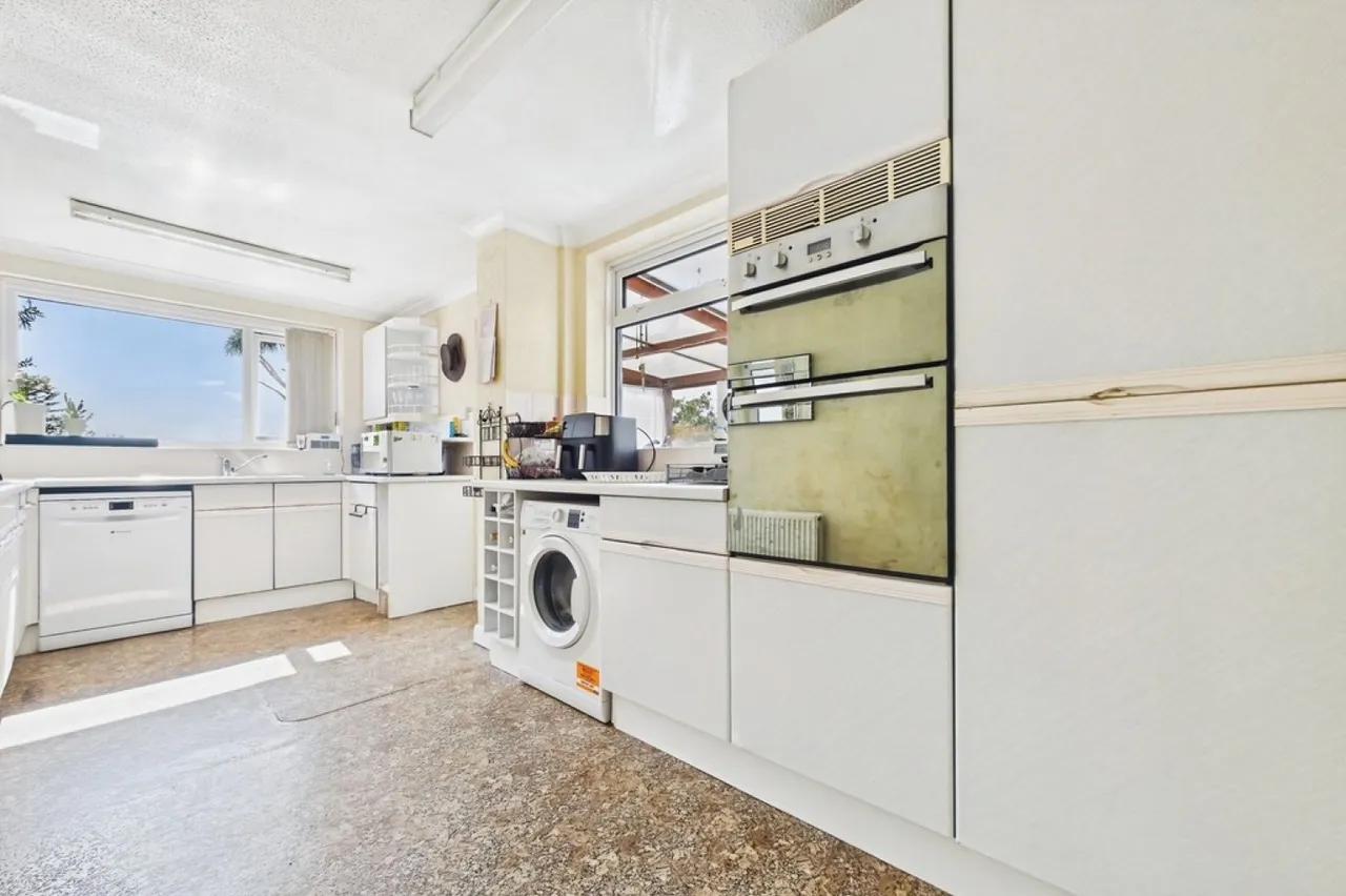 Downs Road, Folkestone, CT19, photo 4