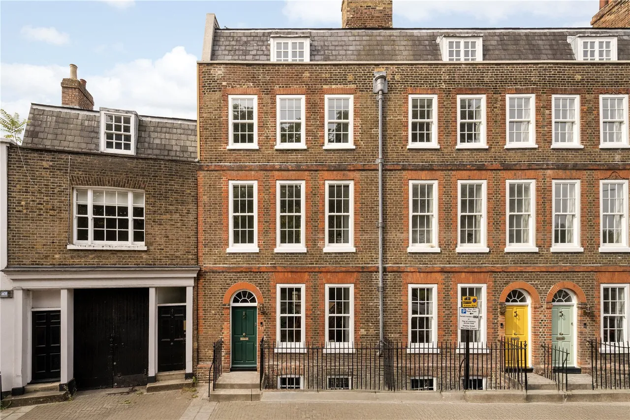 4 bed house for sale, Chiswick Lane South, London, W4