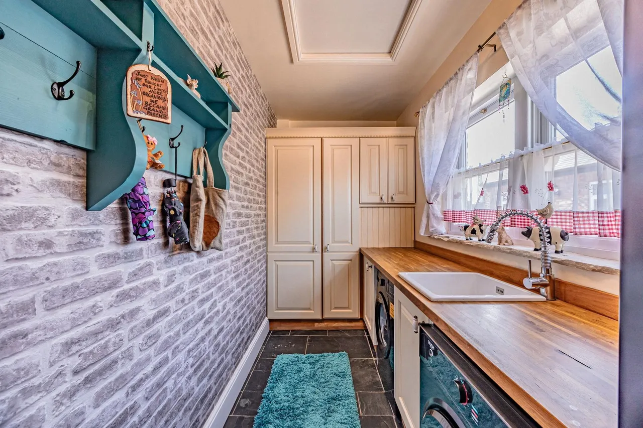 Hall Lane, Bold, WA9, photo 32