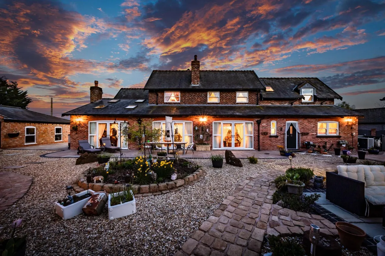 Hall Lane, Bold, WA9, photo 84