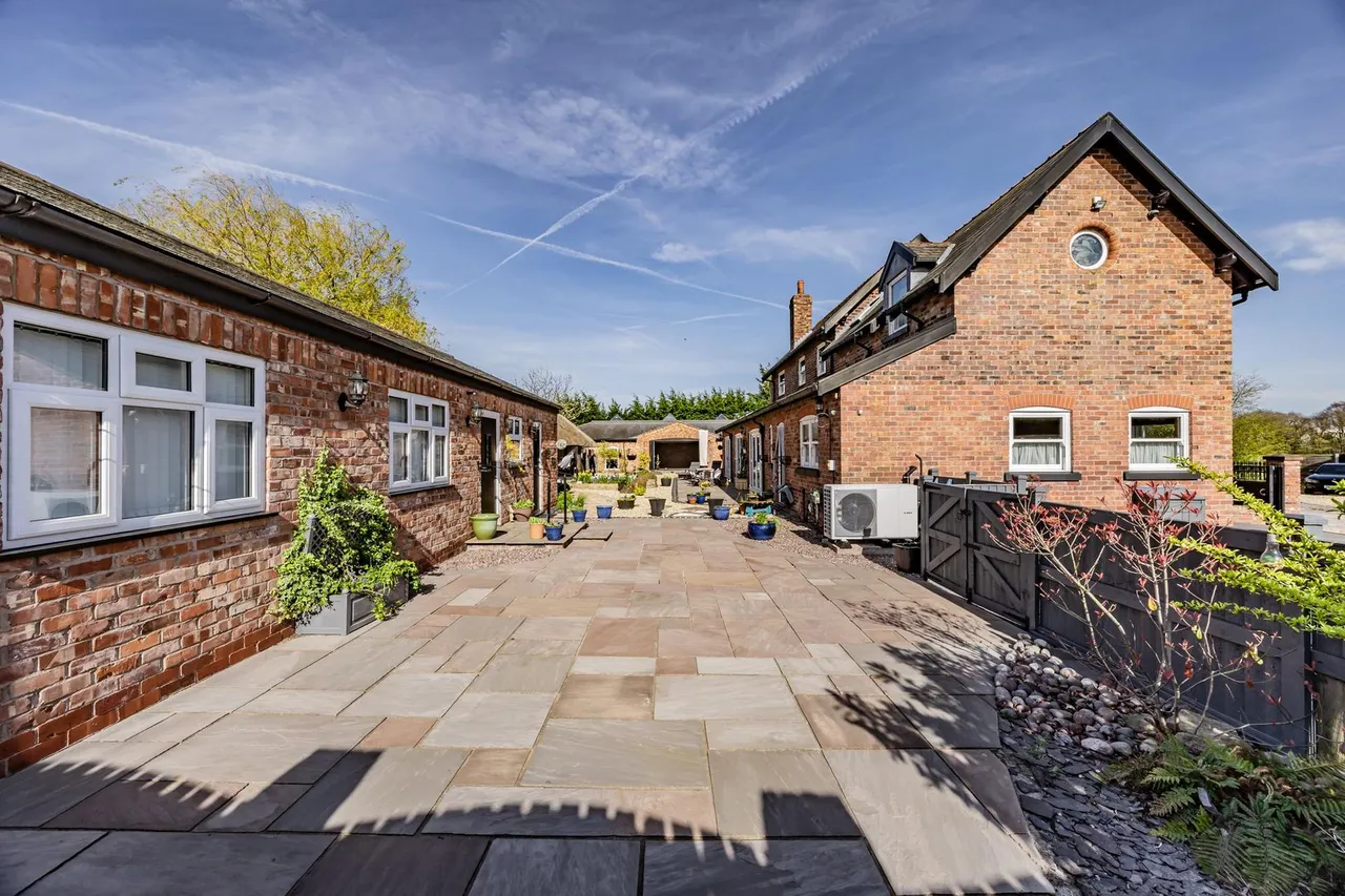 Hall Lane, Bold, WA9, photo 82
