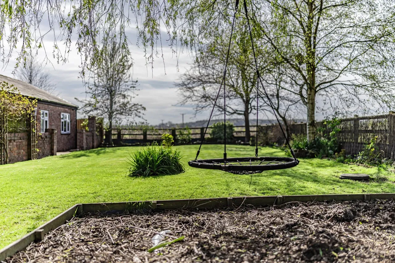 Hall Lane, Bold, WA9, photo 69