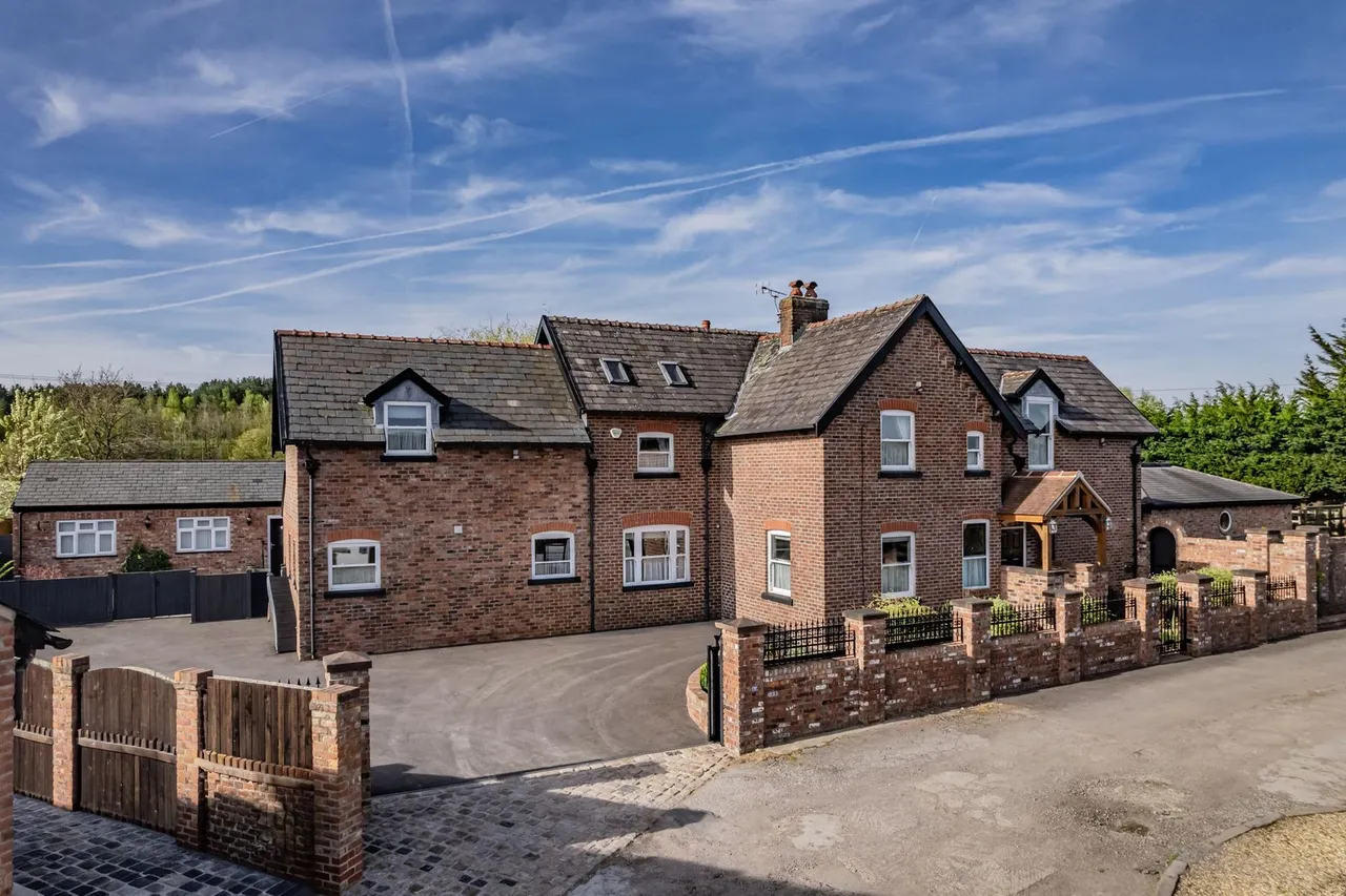 Hall Lane, Bold, WA9, photo 61