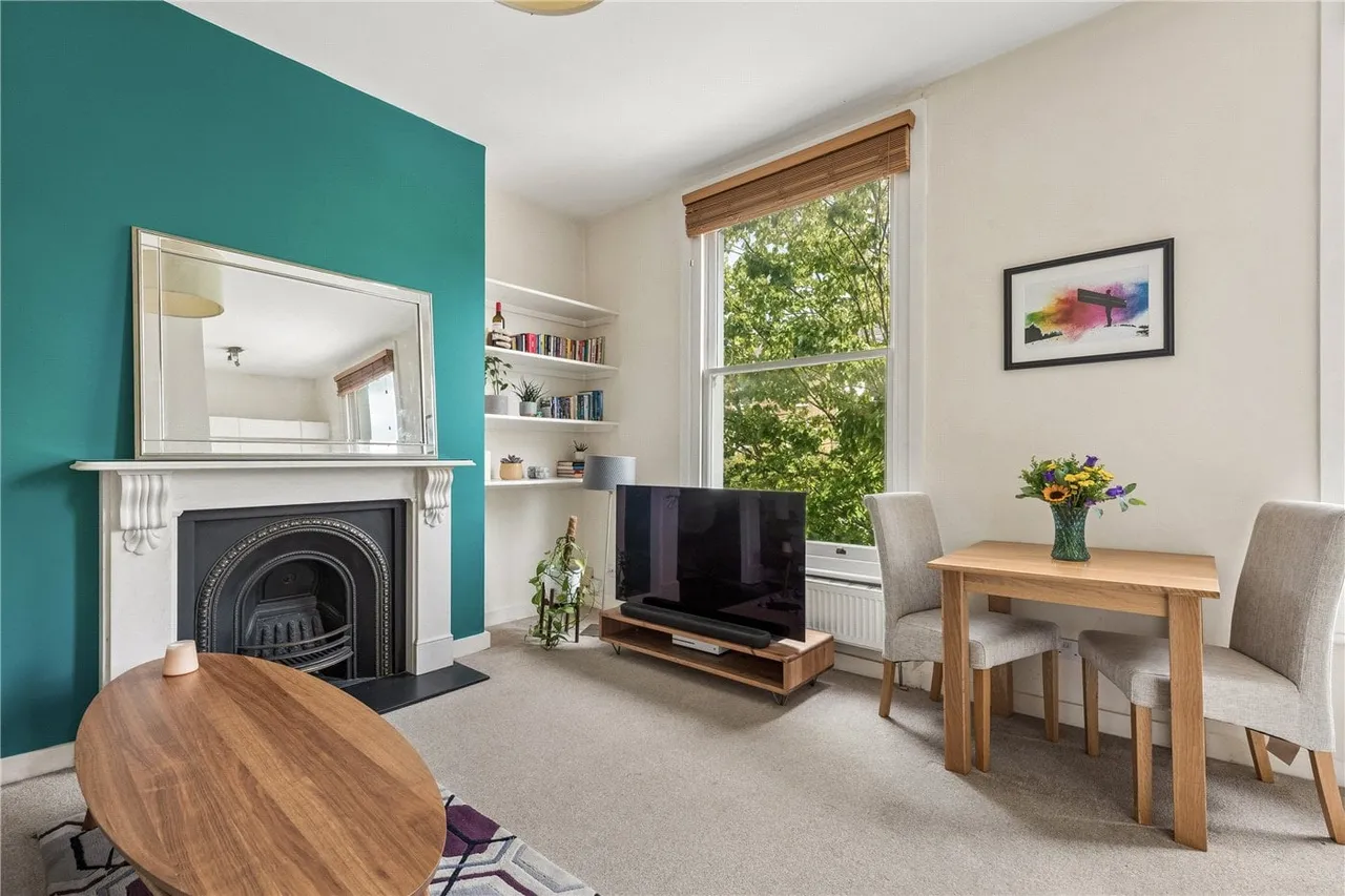 2 bed flat for sale — Wilberforce Road, London, N4