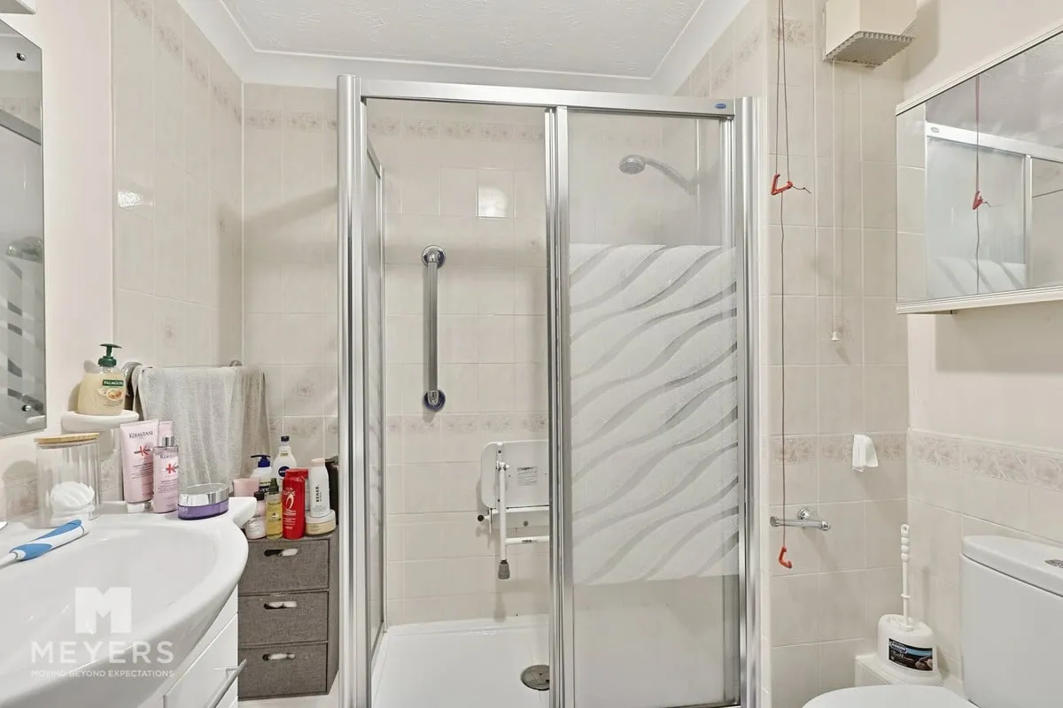 Regency Crescent, Christchurch, BH23, photo 5