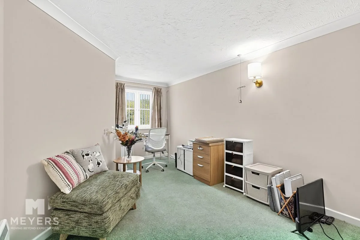 Regency Crescent, Christchurch, BH23, photo 17