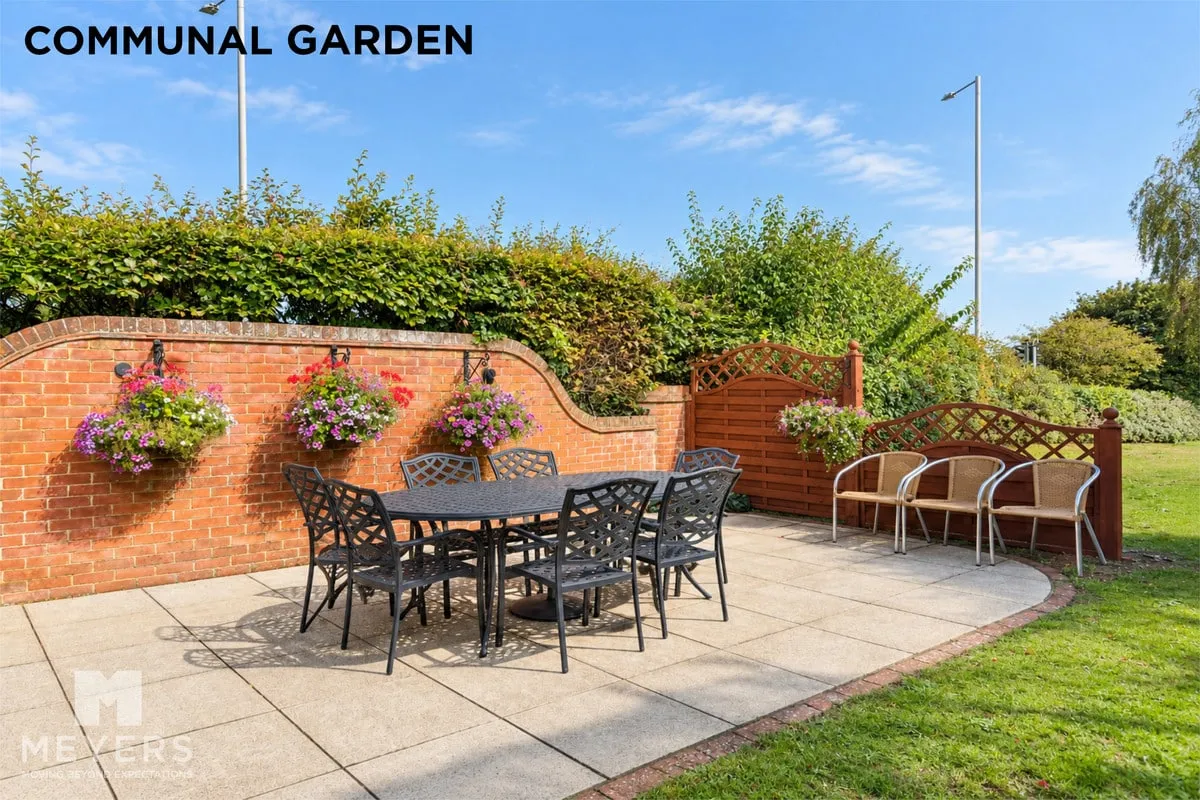 Regency Crescent, Christchurch, BH23, photo 29