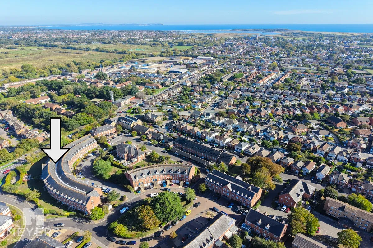 Regency Crescent, Christchurch, BH23, photo 34
