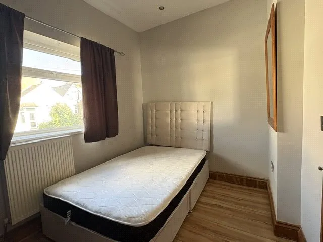 Claude Road, Cardiff, CF24, photo 2
