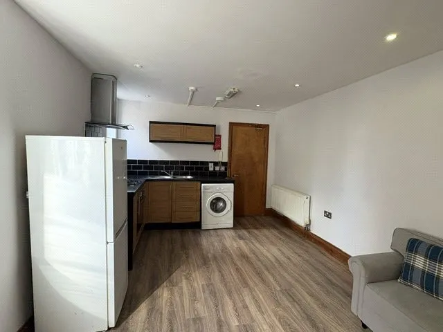 Claude Road, Cardiff, CF24, photo 5