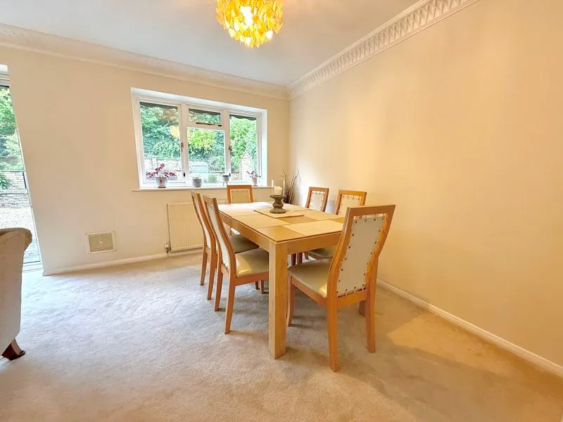 West Hill, Dunstable LU6 3PN, photo 15