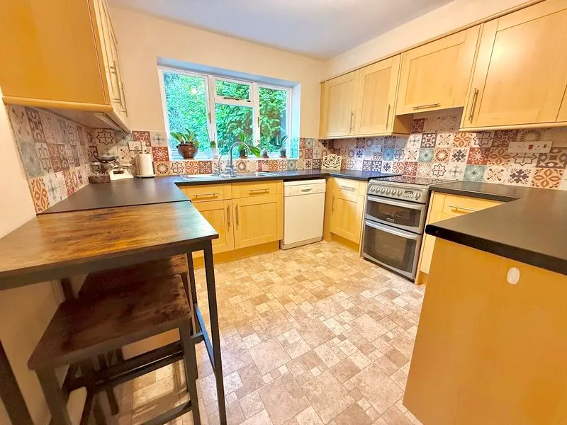 West Hill, Dunstable LU6 3PN, photo 4