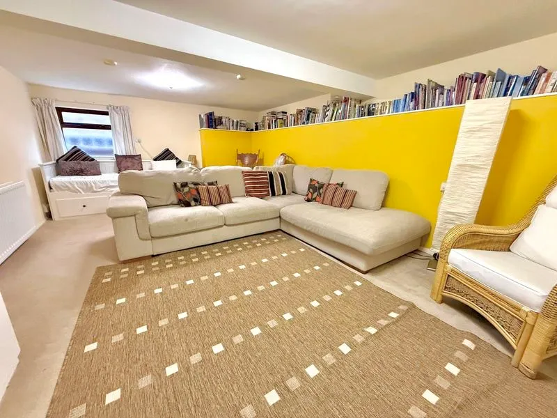 West Hill, Dunstable LU6 3PN, photo 5