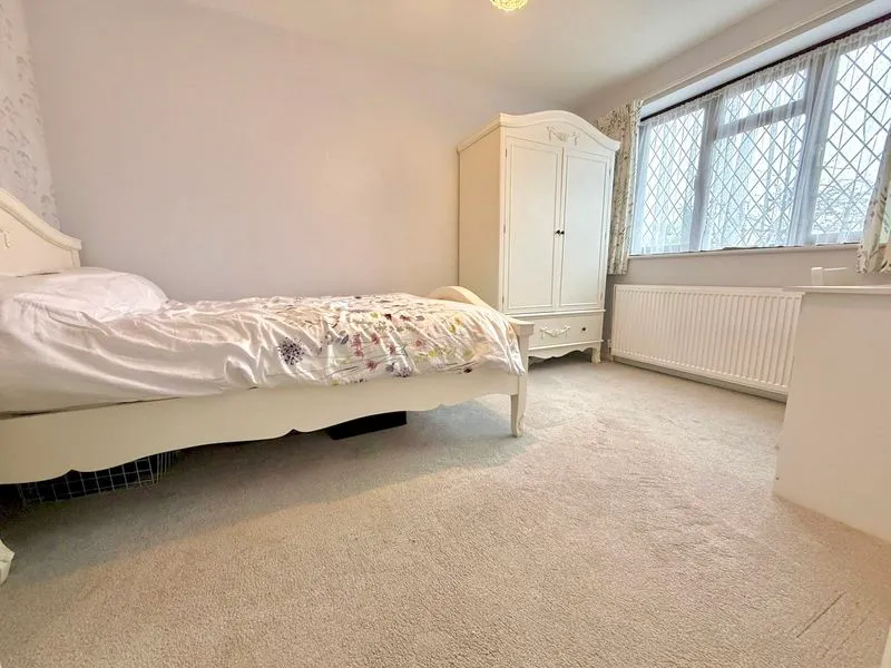 West Hill, Dunstable LU6 3PN, photo 11